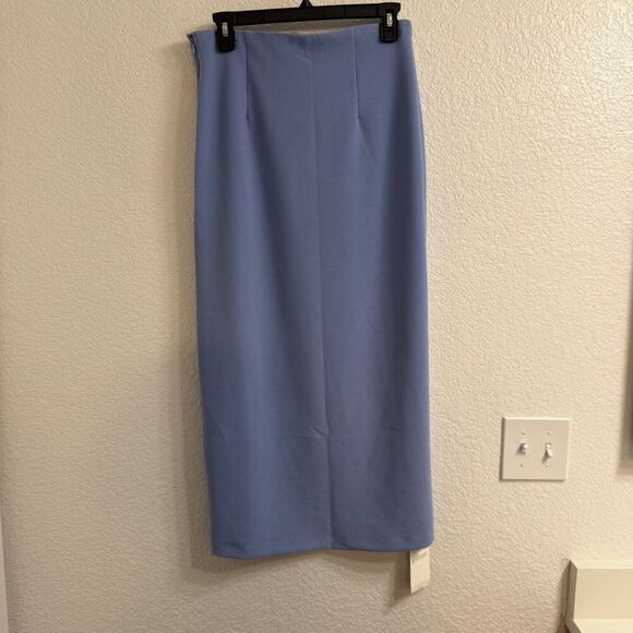 Abercrombie & Fitch Elevated Midi Skirt in Light Blue Size Medium BNWT - Picture 3 of 5